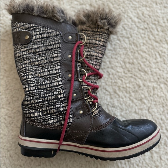 SOREL waterproof boots - Picture 4 of 5